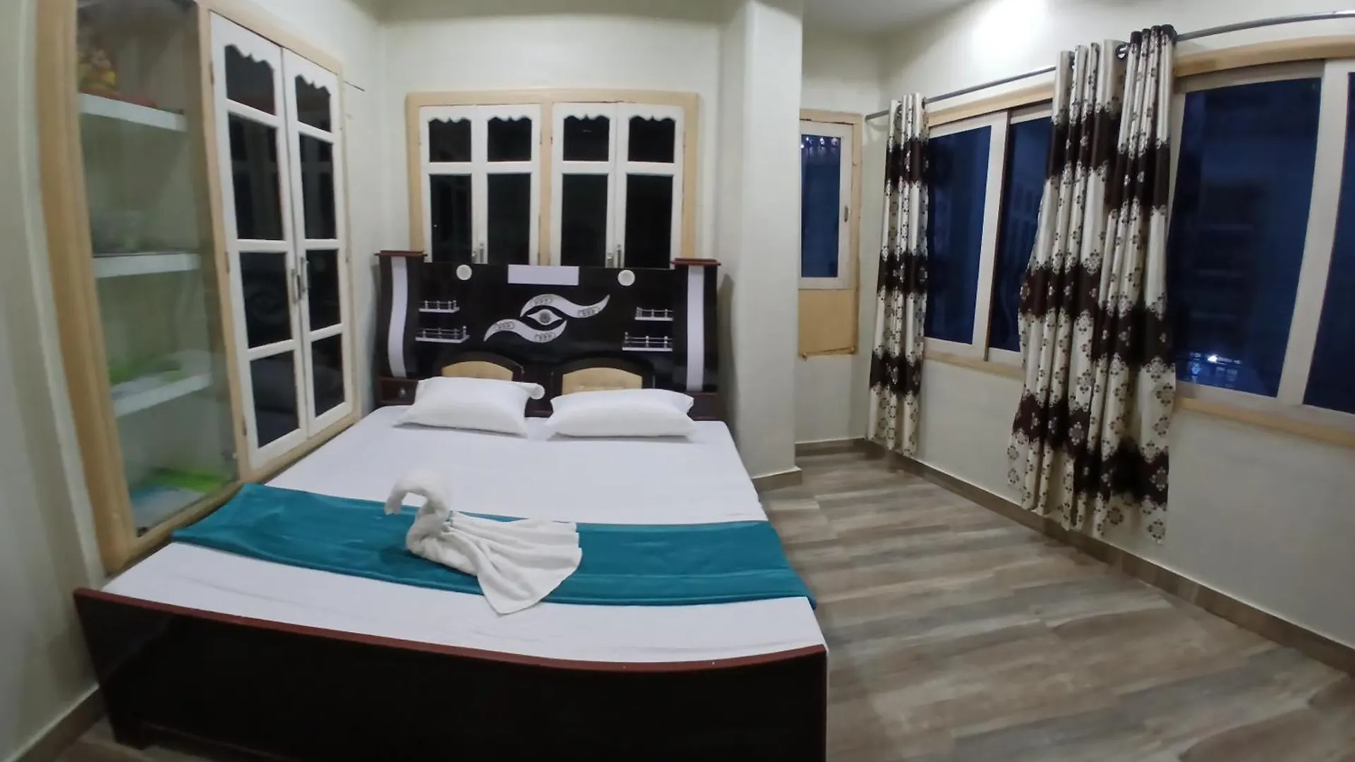 Rudraksh Home Stay Varanasi 0*,  India